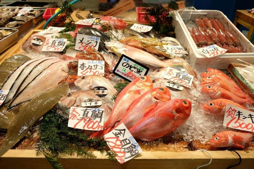 Tokyo’s Kitchen: Tsukiji Market Food & Culture Walk - Drinks, sake, and that age rule you should know