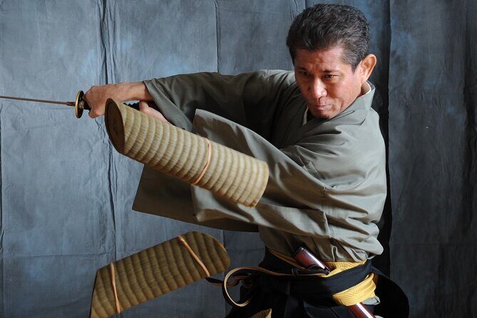 Tokyo:Samurai sword and archery class from a samurai descendant - Key things that make this class special