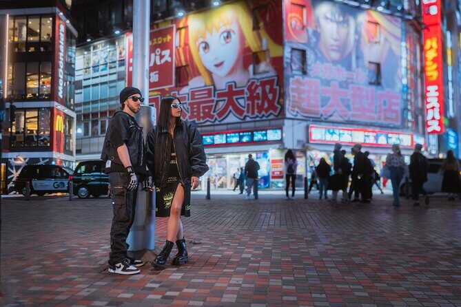 Tour with Pro Tokyo Photographer and take Edgy Unique Portraits - Why Shinjuku to Kabukicho is such a strong portrait setting