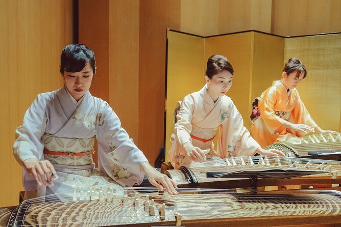 Traditional Japanese Music ZAKURO SHOW in Tokyo - Pricing and Value: Is $39.64 Worth It for One Hour?