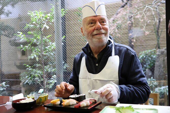 Tsukiji Fish Market Guided Tour and Sushi Making with Pro Chef - Lunch included: what you’ll eat (and why it pairs well)