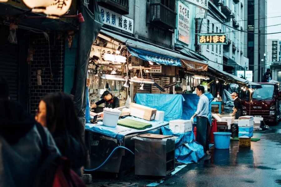 Tsukiji: Outer Market Walking Tour & Sake Tasting Experience - The sommelier-led sake tasting salon: unlimited pours with real context
