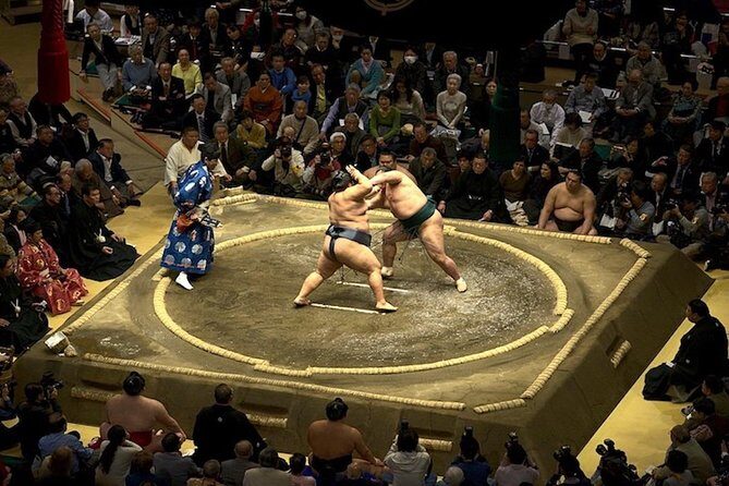 Ultimate Sumo Tournament: Tokyo, Osaka, Nagoya, Fukuoka - Osaka at EDION Arena: March tournament day with a guided edge