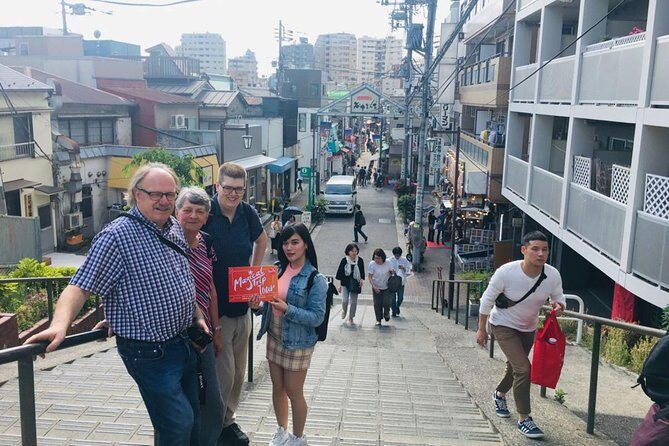Yanaka Historical Walking Tour in Tokyo's Old Town - Cafe Neko-e-mon: Painting a Lucky Cat in an Old House
