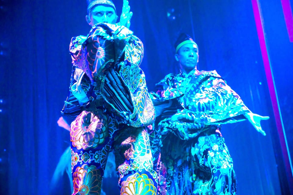 Tokyo GINZA: KONPARU Japanese Cabaret Show with Drink - FAQ